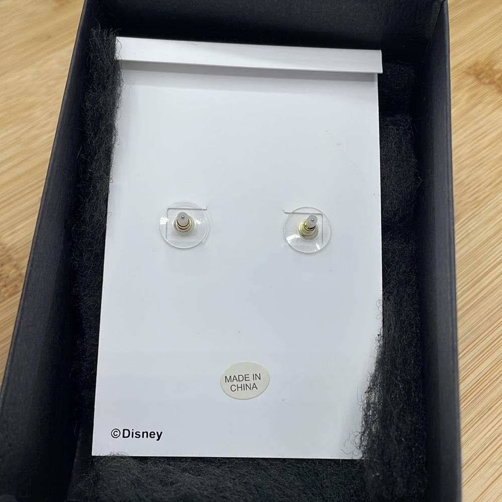 Disney and BAUBLEBAR | Minnie Mouse in Red Dress and Colorful Bow Earrings - Picture 5 of 8